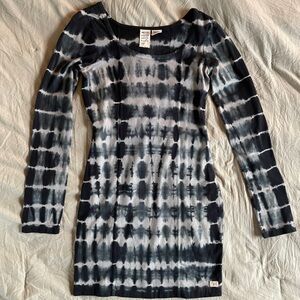 Y2K Long Sleeve Black & Gray Tie Dye Billabong Dress